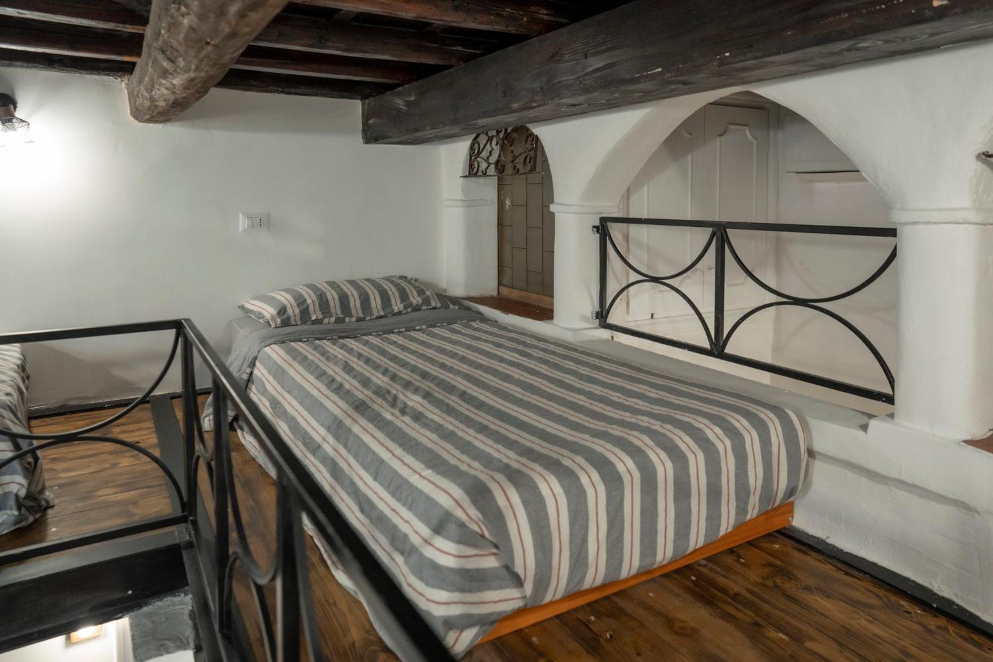 Home Domus Capocci - Rione Monti Řím Exteriér fotografie