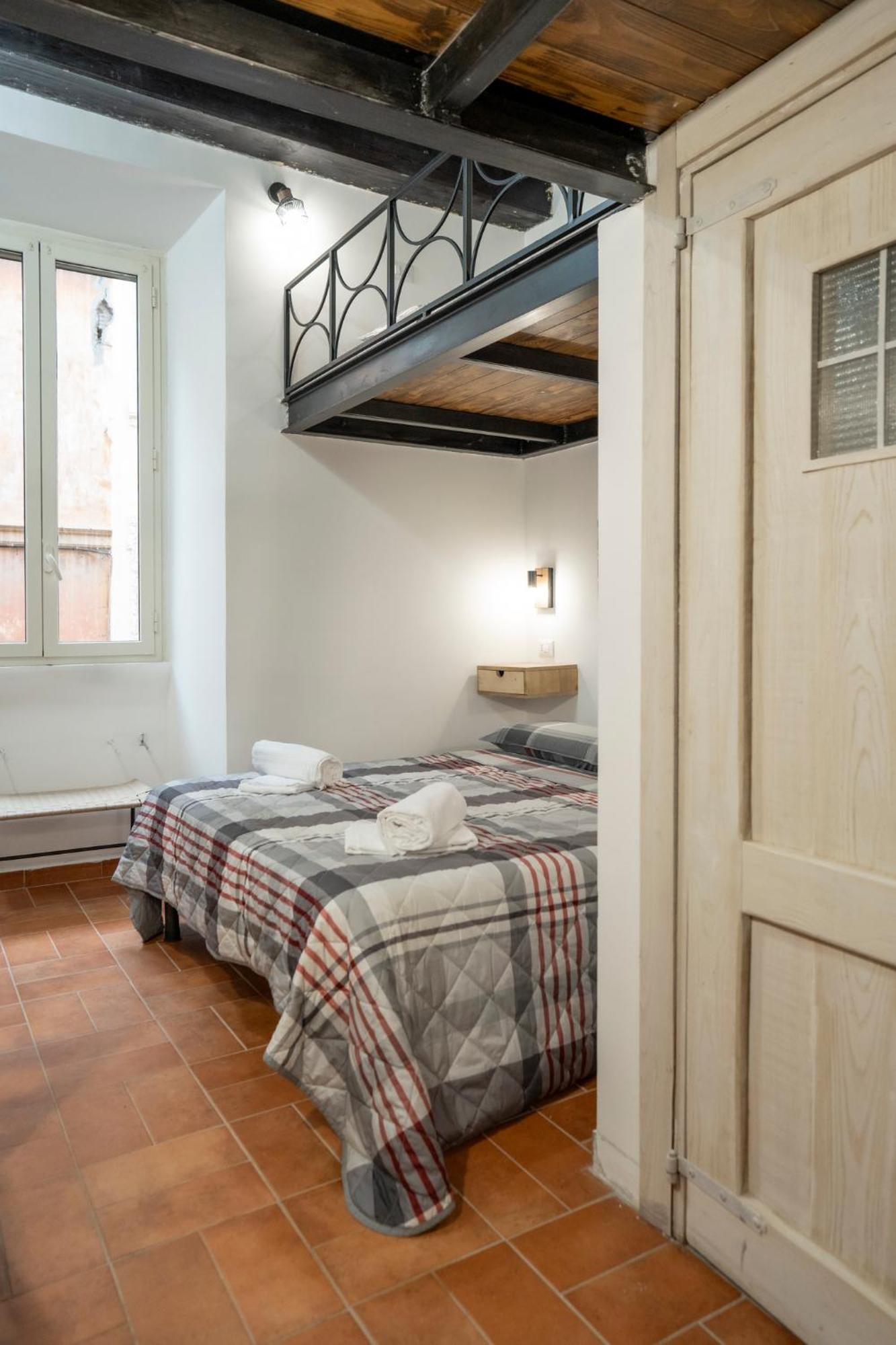 Home Domus Capocci - Rione Monti Řím Exteriér fotografie