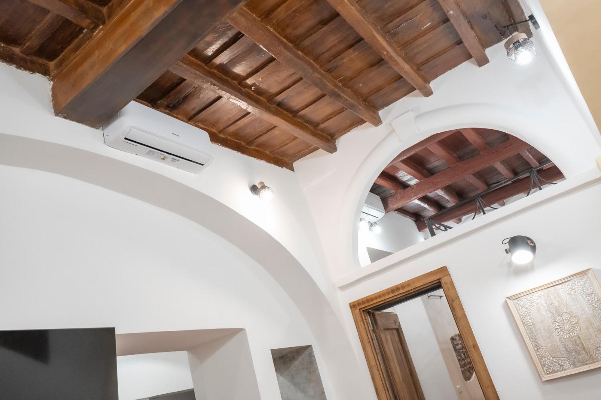 Home Domus Capocci - Rione Monti Řím Exteriér fotografie